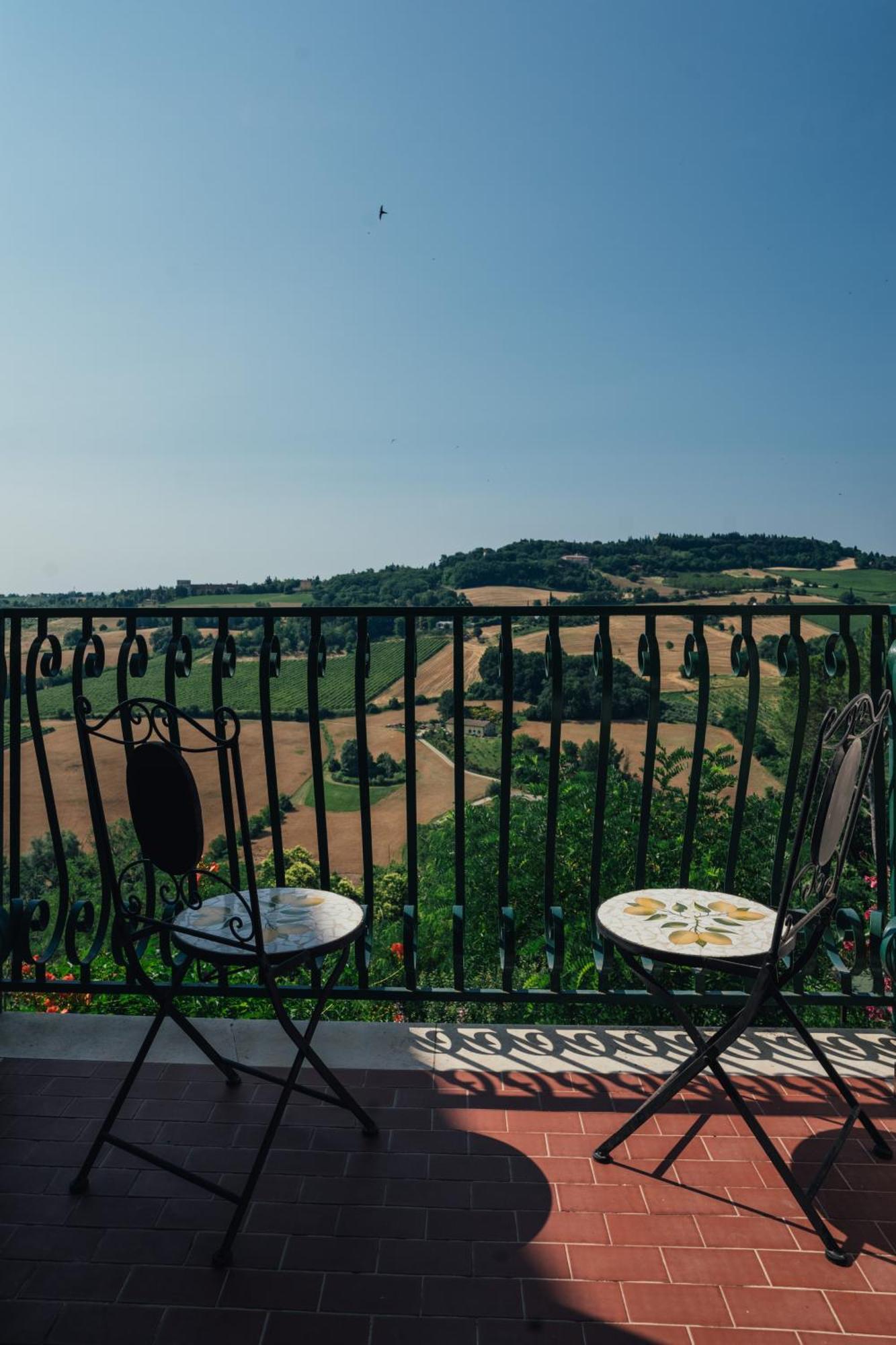 Locanda Dolcevita Dozza Eksteriør bilde